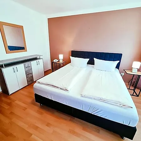 Hotel Zentral 3*